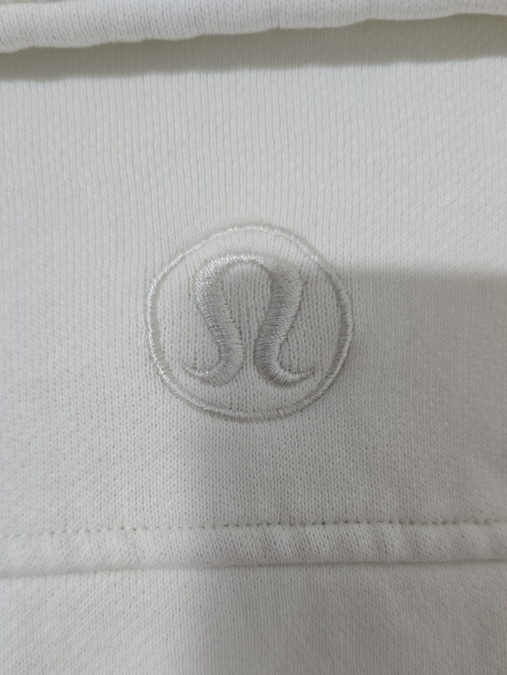 Lululemon Athletica Scuba - Picture 5 of 6